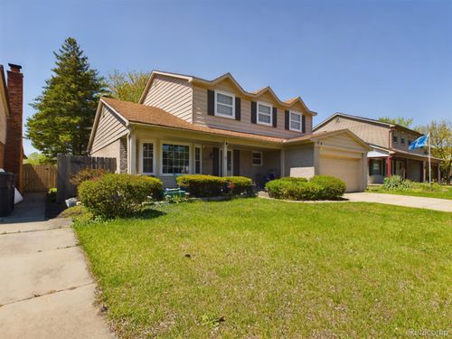 9828 Rose St, Taylor, MI, 48180-3031 | Card Image