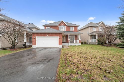 70 Cedar Valley Dr, Kanata, ON, K2M3A3 | Card Image