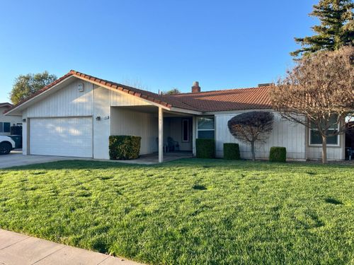 1581 Barstow Ave, Clovis, CA, 93611-2005 | Card Image