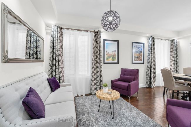 49 Lavallee Cres, House other with 6 bedrooms, 5 bathrooms and 4 parking in Brampton ON | Image 4