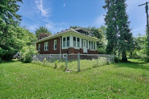 79050 Capac Rd, Armada, MI, 48005-1109 | Card Image