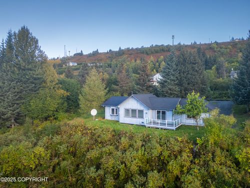 1384 Race Rd, Homer, AK, 99603-9328 | Card Image