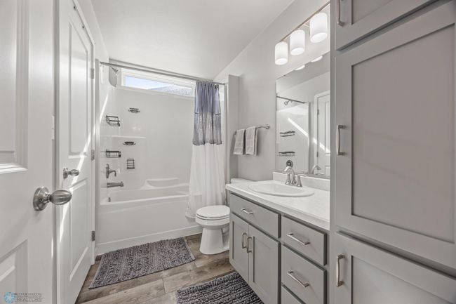 Bathroom | Image 14