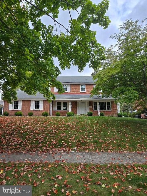 705 Ashford Rd, WILMINGTON, DE, 19803-2221 | Card Image