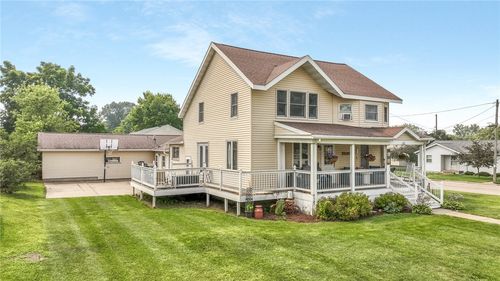 102 S Peterson Ave, Blair, WI, 54616-8942 | Card Image