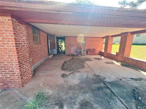 901 S Third St, Cheyenne, OK, 73628 | Card Image