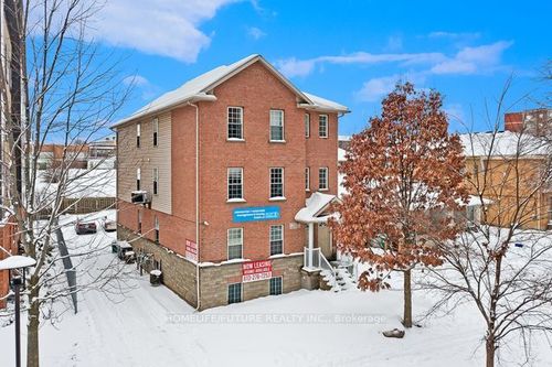 327 Spruce St, Waterloo, ON, N2L3M6 | Card Image