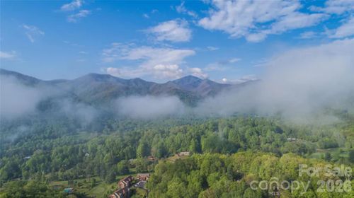 461 Ferguson Cove Loop, Clyde, NC, 28721-8357 | Card Image