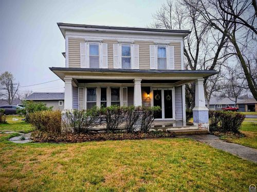 114 N 3rd St, Seneca, KS, 66538-1710 | Card Image