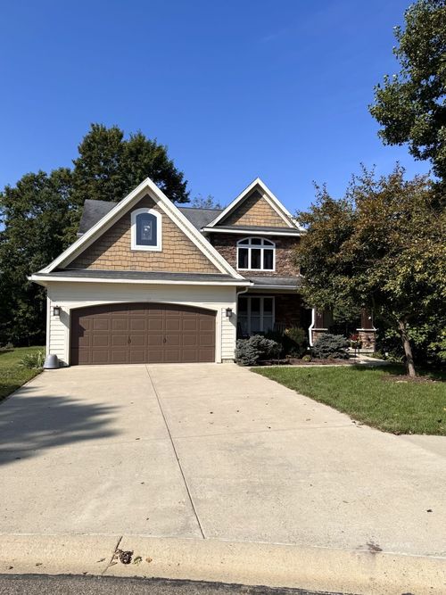 27 Walnut Ct, Athens, OH, 45701 | Card Image
