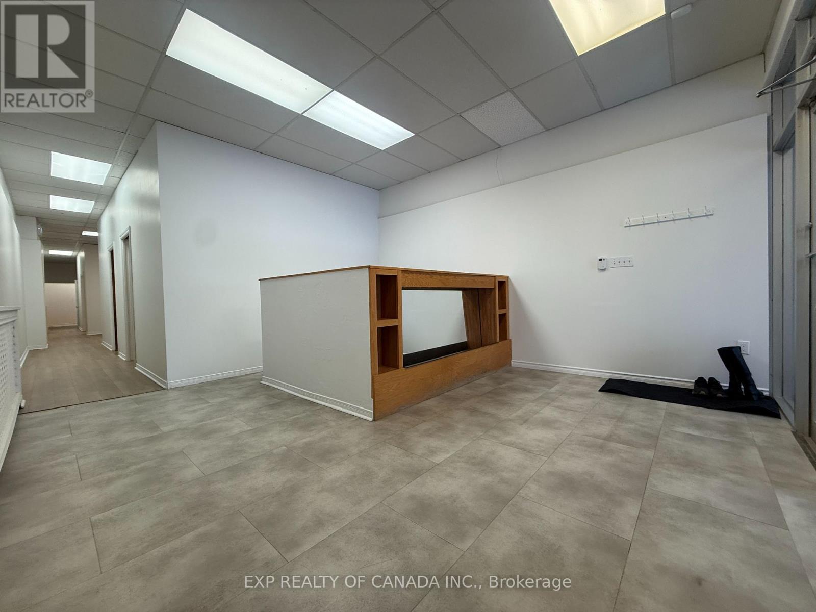 Commercial Lease in Timmins (TS - SE) 5
