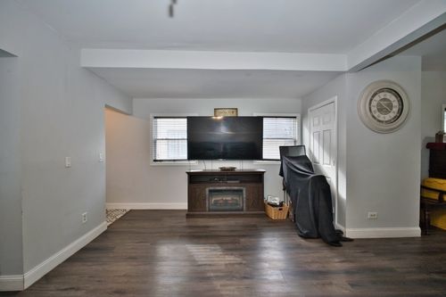 434 S Mannheim Rd, Hillside, IL, 60162 | Card Image