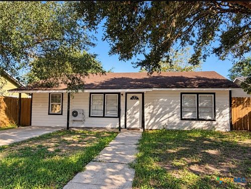 205 E Johnson St, Cuero, TX, 77954-2421 | Card Image