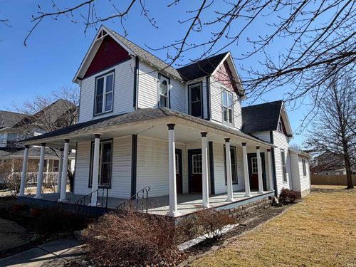 405 E 3rd St, Brookston, IN, 47923-8229 | Card Image