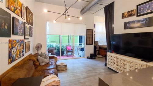 apt-2117-2001 Biscayne Blvd, Miami, FL, 33137-5010 | Card Image