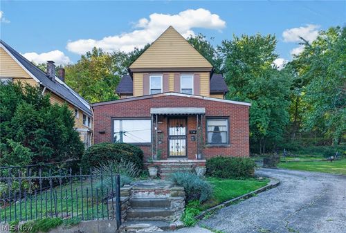 2117 Fairview Ave, Cleveland, OH, 44106-2307 | Card Image