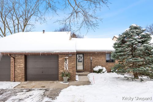 bldg-41-4308 Indian Spring Dr, Grandville, MI, 49418-1735 | Card Image