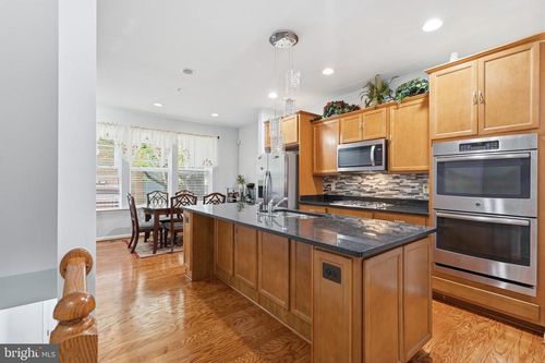 663 Anacostia Ave Ne, WASHINGTON, DC, 20019-1506 | Card Image