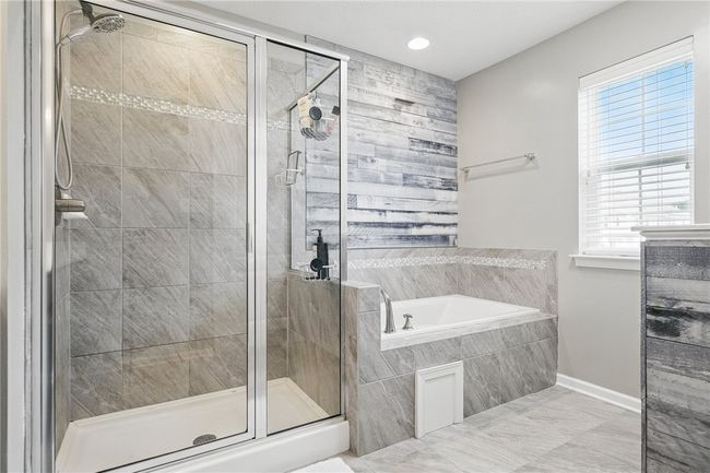 228 Eagle Dr, Townhouse with 3 bedrooms, 3 bathrooms and 2 parking in Cranberry Twp PA | Image 17