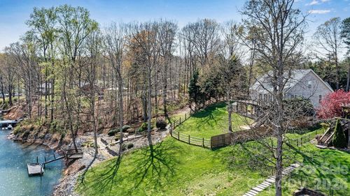 4586 Lynwood Rd, Sherrills Ford, NC, 28673-8215 | Card Image