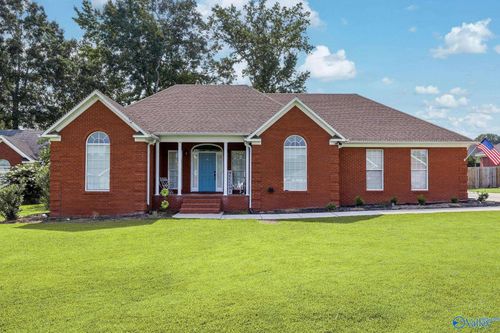 2003 Cedarwood Dr Sw, Hartselle, AL, 35640-9109 | Card Image