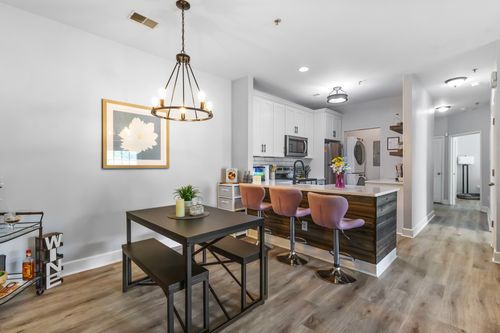 apt-u8-7234 Althorp Way, Nashville, TN, 37211-7093 | Card Image