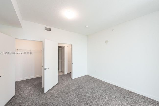2303-S - 79 Sw 12 Th St, Condo with 2 bedrooms, 2 bathrooms and null parking in Miami FL | Image 8