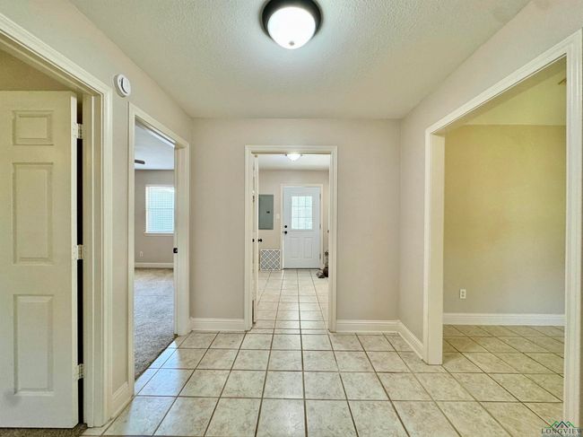 308 N Dogwood St, House other with 2 bedrooms, 2 bathrooms and null parking in Ore City TX | Image 14