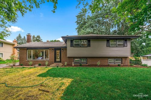 4N045 Wiant Rd, West Chicago, IL, 60185-1206 | Card Image