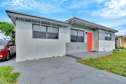 6533 Sw 22nd St, Miramar, FL, 33023-2811 | Card Image