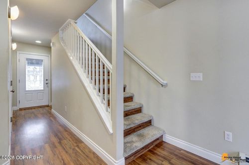 8020 Marsha Loop, Anchorage, AK, 99507-3291 | Card Image