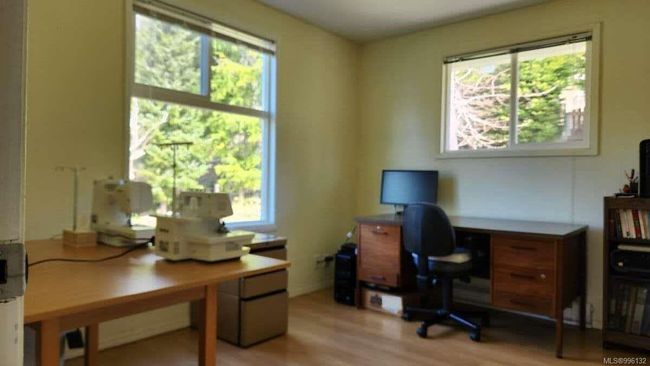 367 Pine St, House other with 3 bedrooms, 2 bathrooms and 2 parking in Alert Bay BC | Image 15