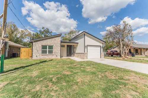 212 Beckham St W, Sulphur Springs, TX, 75482-4114 | Card Image