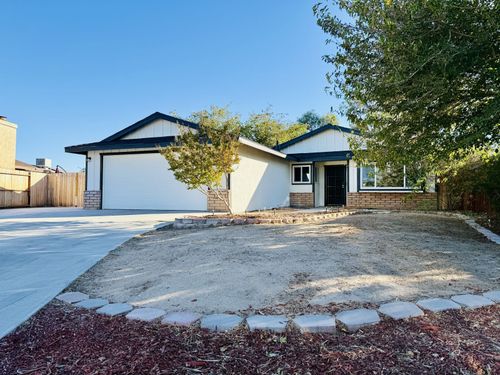 205 E Benson Ave, Ridgecrest, CA, 93555-5302 | Card Image