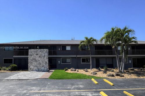 203-2510 Se 16th Pl, Cape Coral, FL, 33904-3261 | Card Image