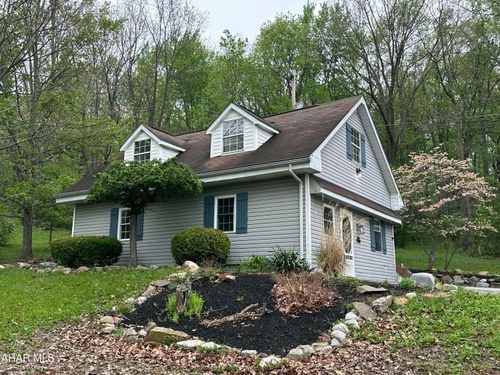 203 Hoover Ln, DUNCANSVILLE, PA, 16635-6811 | Card Image