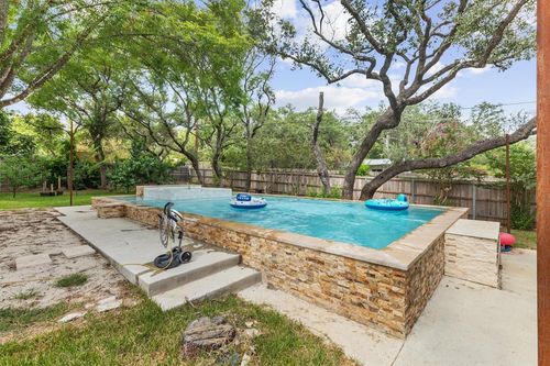 308 Tanglewood Dr, Fredericksburg, TX, 78624-2818 | Card Image