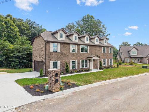 1416 Broad Run Dr, Maryville, TN, 37803-6058 | Card Image