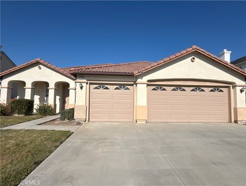 12758 Royal Palm Ln, Riverside, CA, 92503-7077 | Card Image