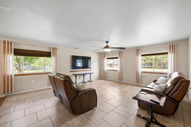 101 Deer Clearing, House other with 3 bedrooms, 2 bathrooms and 6 parking in Kyle TX | Image 4