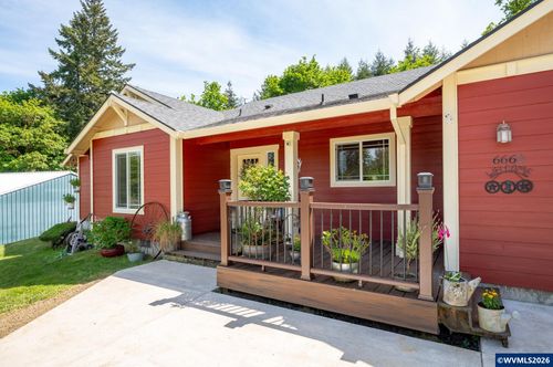 6660 Alvord Alley Rd, Grand Ronde, OR, 97347-9435 | Card Image
