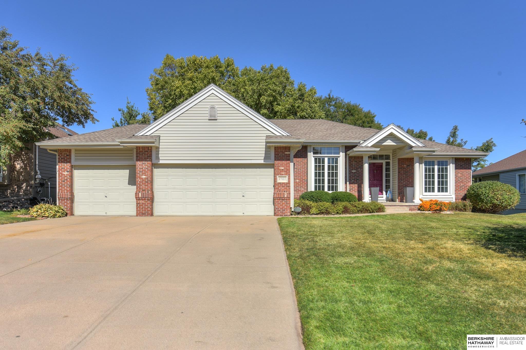 I St, Omaha, NE 68135