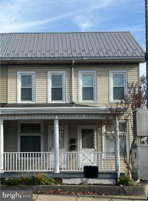 a-401 Main St, DENVER, PA, 17517-1425 | Card Image