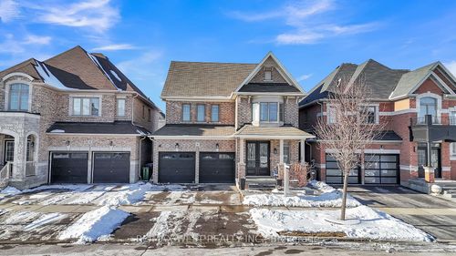 84 Lone Rock Cir, Brampton, ON, L6P3X4 | Card Image