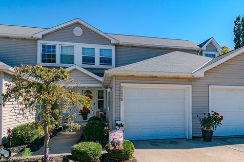 apt-b-1285 Leeward Ln, Willoughby, OH, 44094-7050 | Card Image