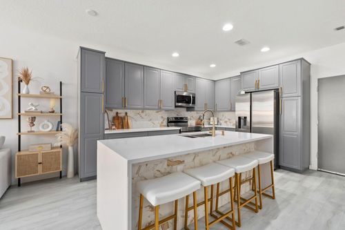 2125 Se Fern Park Dr, Port St. Lucie, FL, 34952-8007 | Card Image