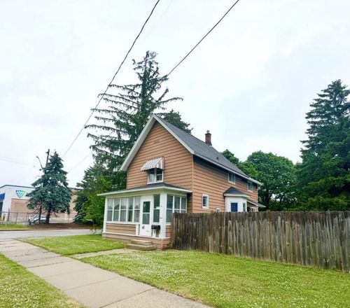 1615 White Rock Avenue, Waukesha, WI, 53186 | Card Image