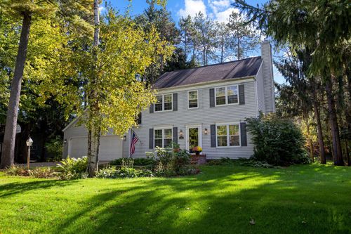 1749 Ives Ln, SUAMICO, WI, 54173-7704 | Card Image