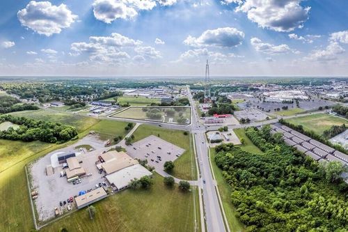 3910 3926 Faraon Street, St Joseph, MO, 64506 | Card Image
