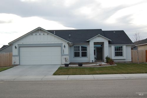 1935 Sw Sharpshinned Ave, Mountain Home, ID, 83647-1009 | Card Image